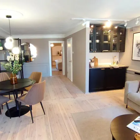 Апартаменты Stylish Old Town Gem Next To St Peter Church