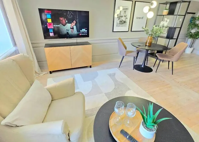 Stylish Old Town Gem Next To St Peter Church Riga