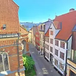 Stylish Old Town Gem Next To St Peter Church * Рига